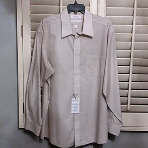 Beautiful Men's Business/Casual Shirt